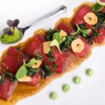 Sashimi de Atún Rojo de la Almadraba al Ajo Tostado